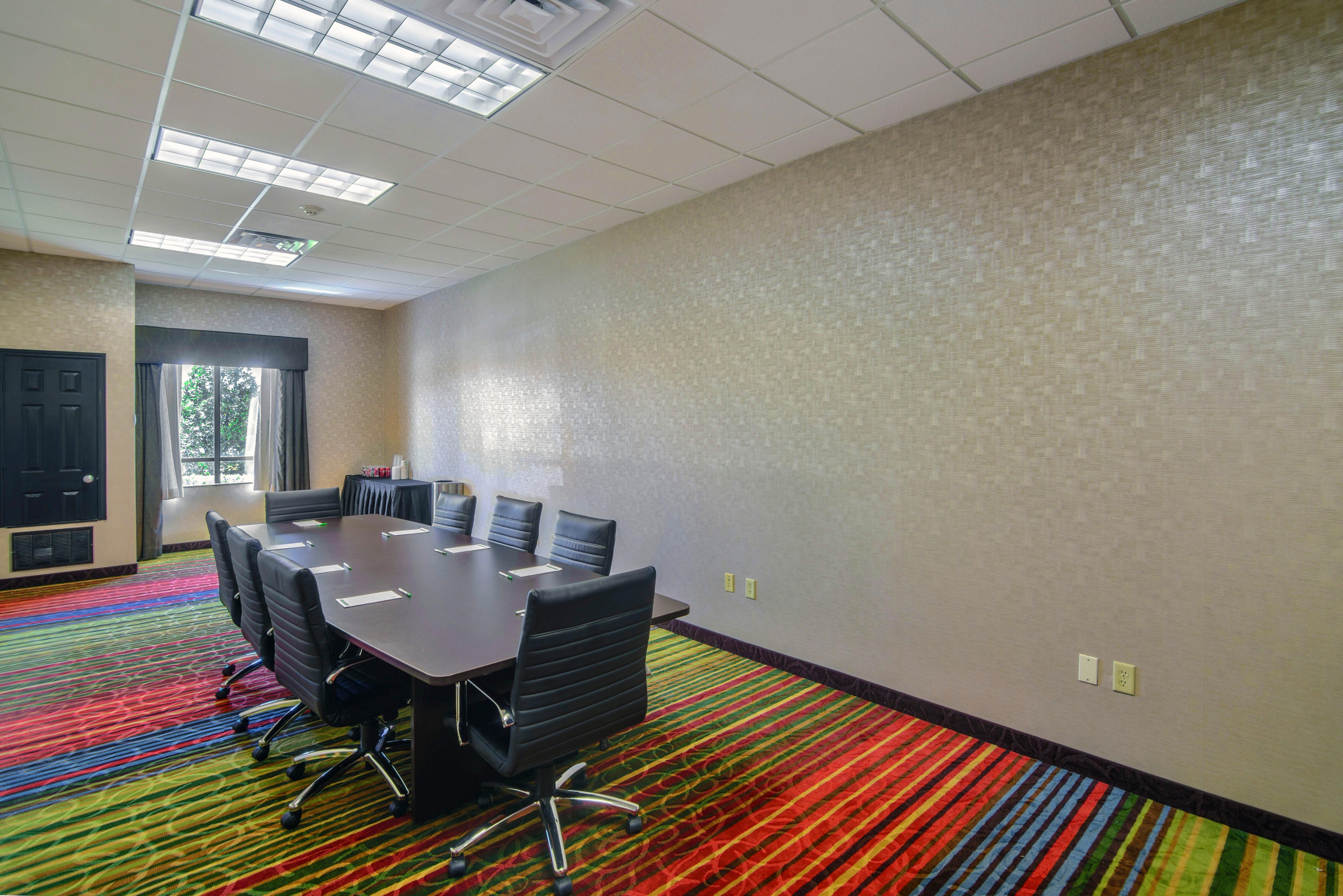 Holiday Inn Arlington Northeast By Ihg Екстериор снимка