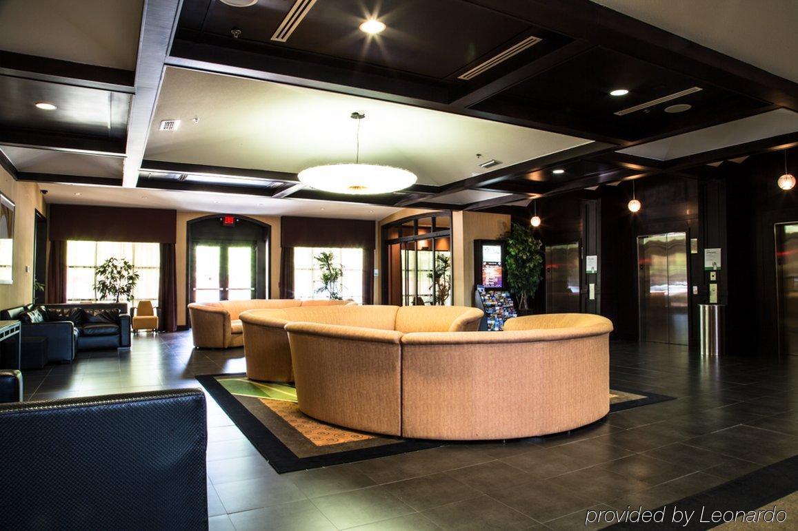 Holiday Inn Arlington Northeast By Ihg Екстериор снимка
