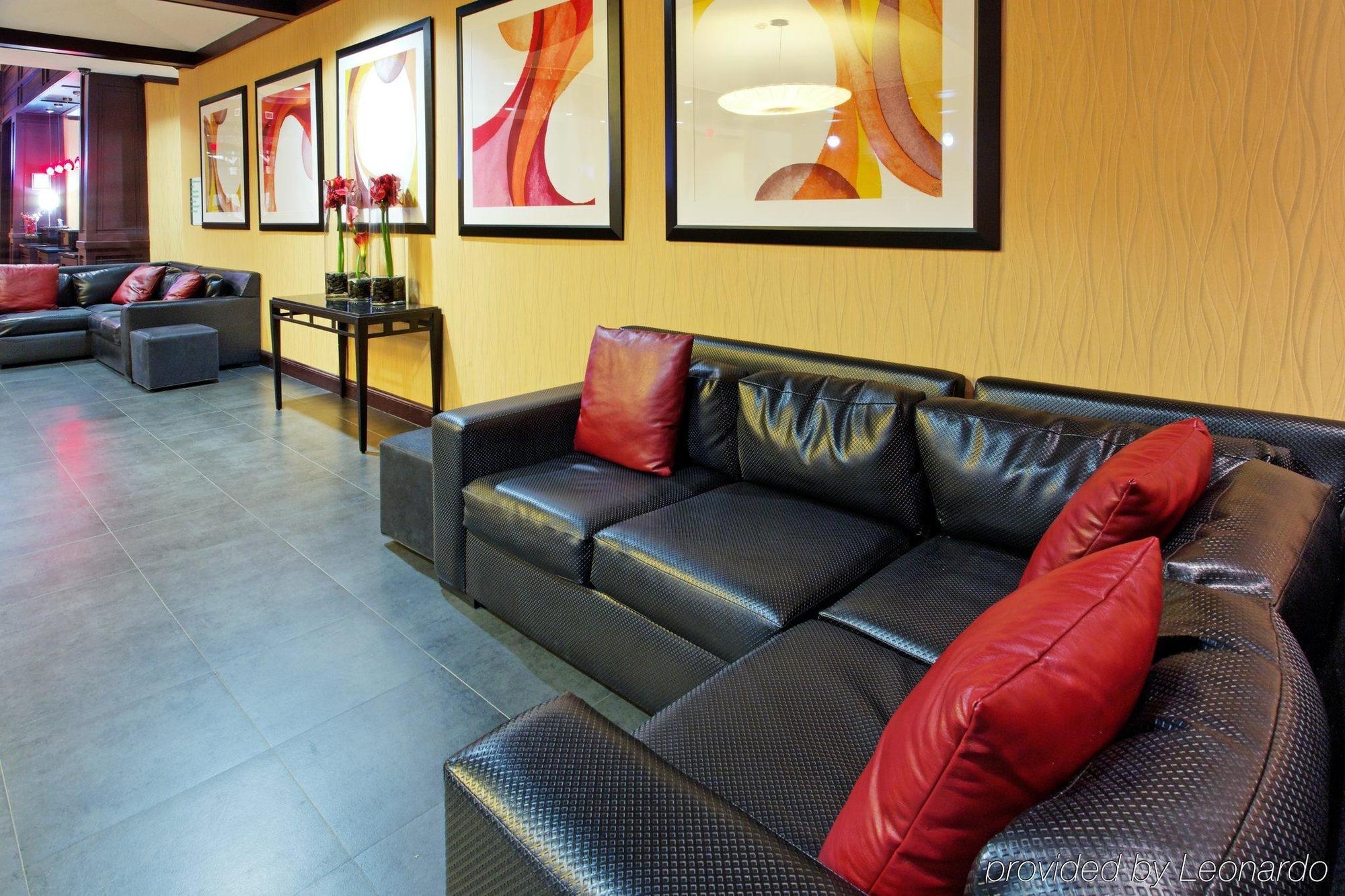 Holiday Inn Arlington Northeast By Ihg Екстериор снимка