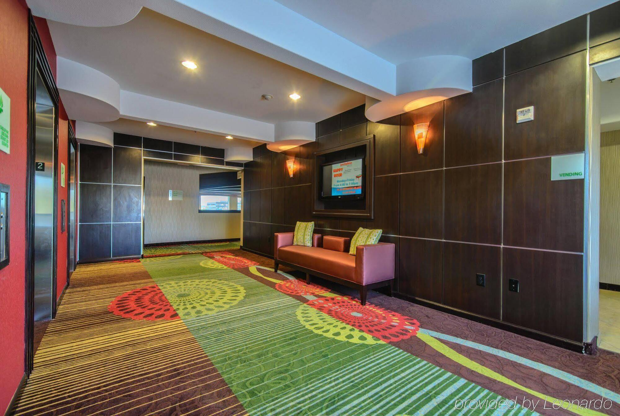 Holiday Inn Arlington Northeast By Ihg Екстериор снимка