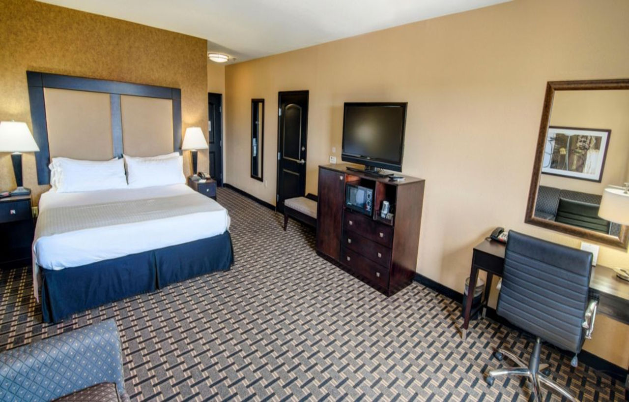 Holiday Inn Arlington Northeast By Ihg Екстериор снимка